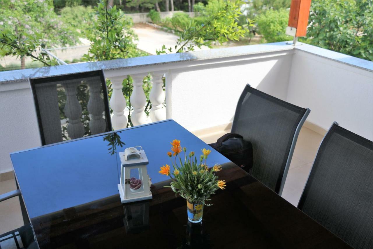 Apartments Vir Delfin Εξωτερικό φωτογραφία