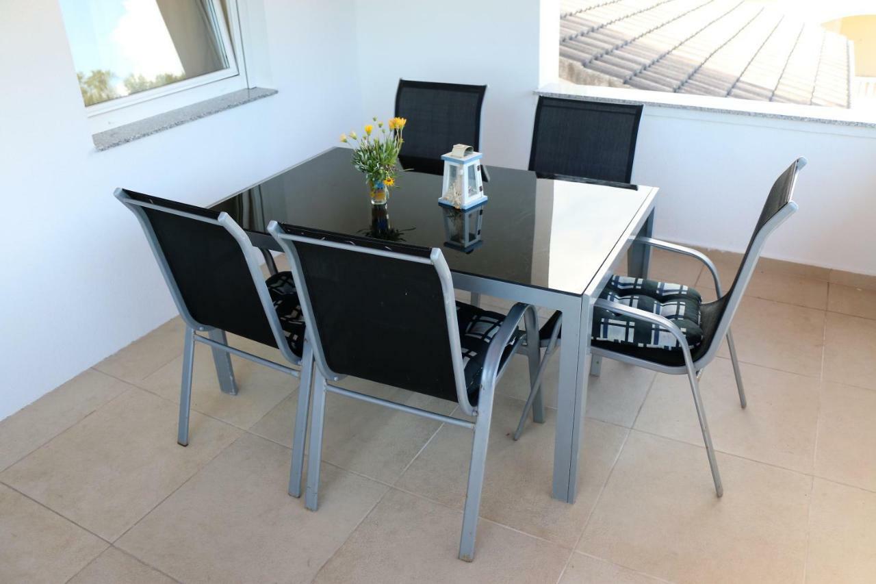 Apartments Vir Delfin Εξωτερικό φωτογραφία