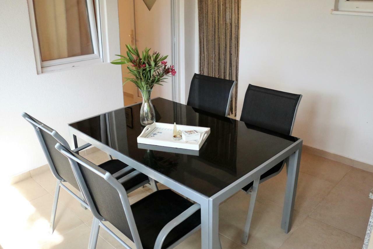 Apartments Vir Delfin Εξωτερικό φωτογραφία