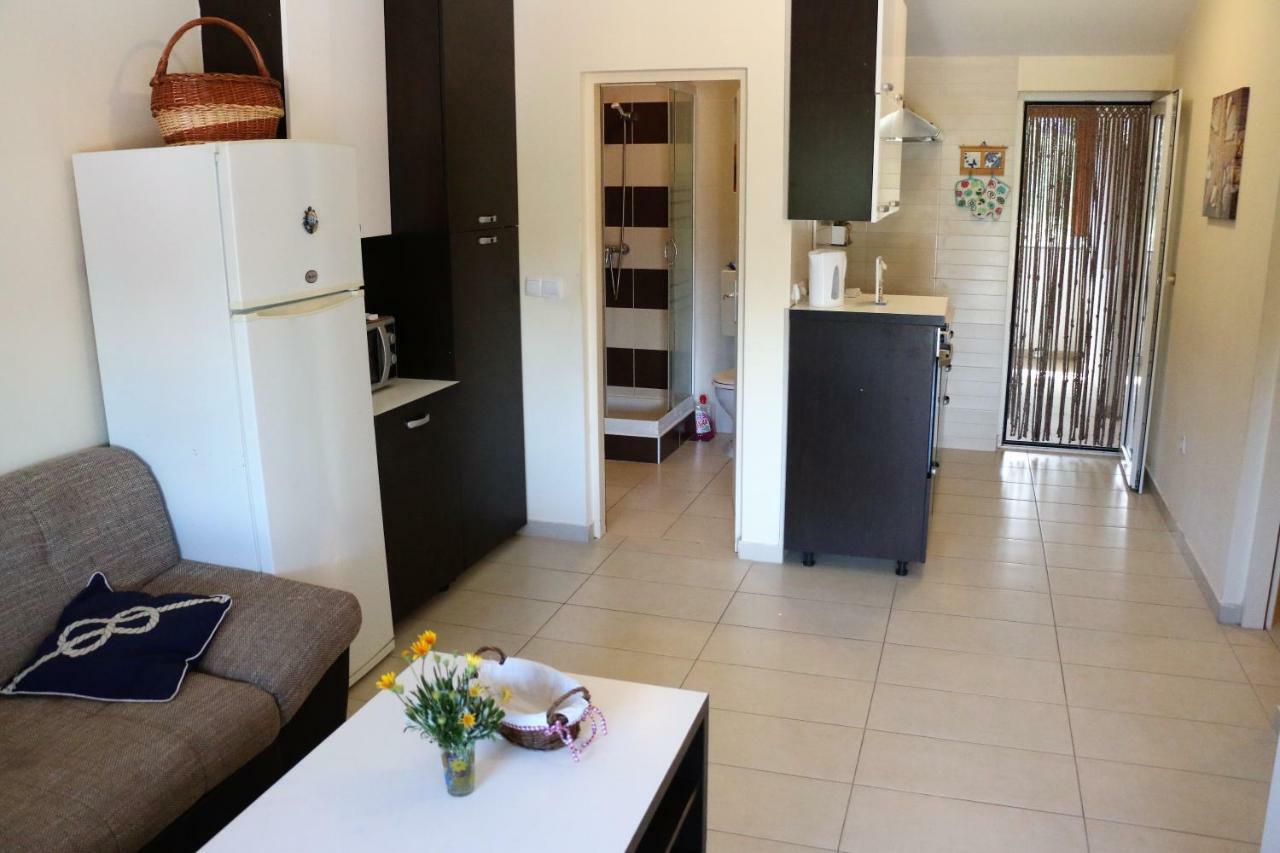 Apartments Vir Delfin Εξωτερικό φωτογραφία